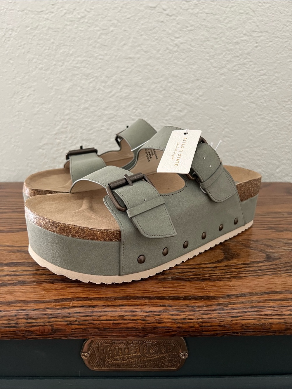 Altar’d State Serenna Platform Double Strap Sandals with Studs Dusty Sage 8 NWT